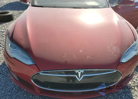 2015 Tesla Model S P85D из США, поврежденный, VIN 5YJSA1H43FF086921